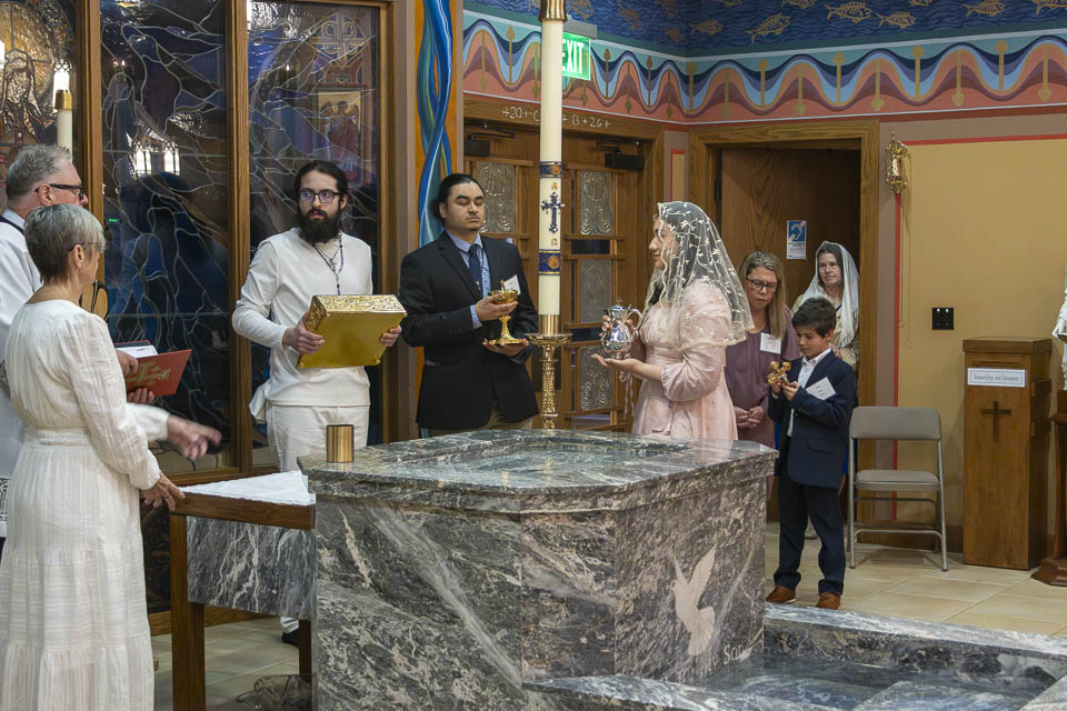 2026-StMary-EasterVigil (152 of 215).jpg